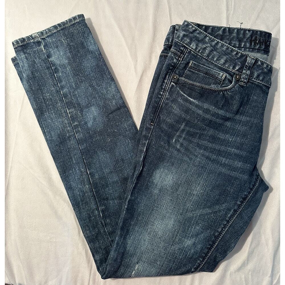 Hang Ten Woman’s Jeans Straight Distressed Size 32